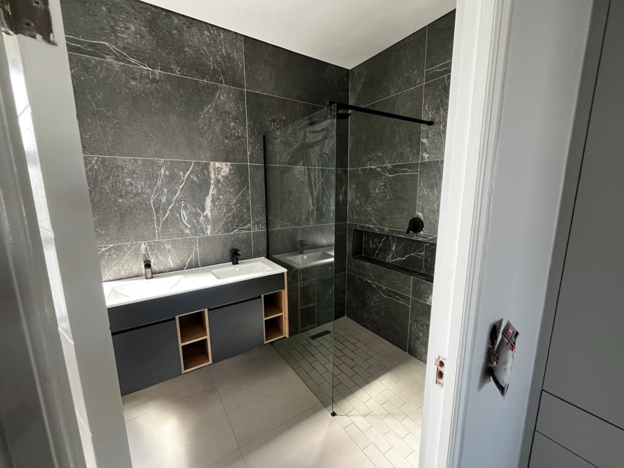 3 Bedroom Property for Sale in Sandown Western Cape